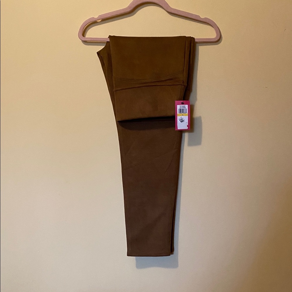 SUEDE LOOK JEGGINGS STRAIGHT LEG BY VINCE CAMUTO  NWT Size M